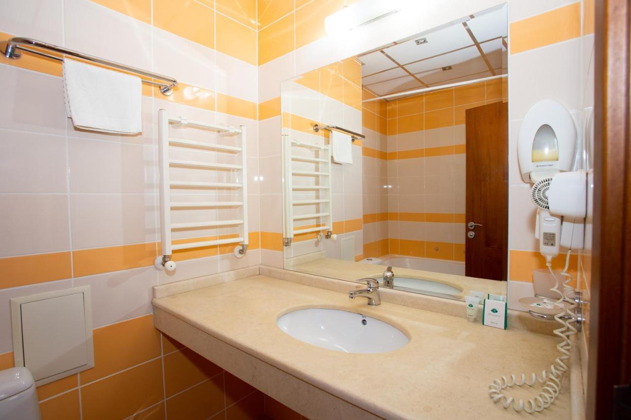 Contessa Hotel Shumen Bagian luar foto