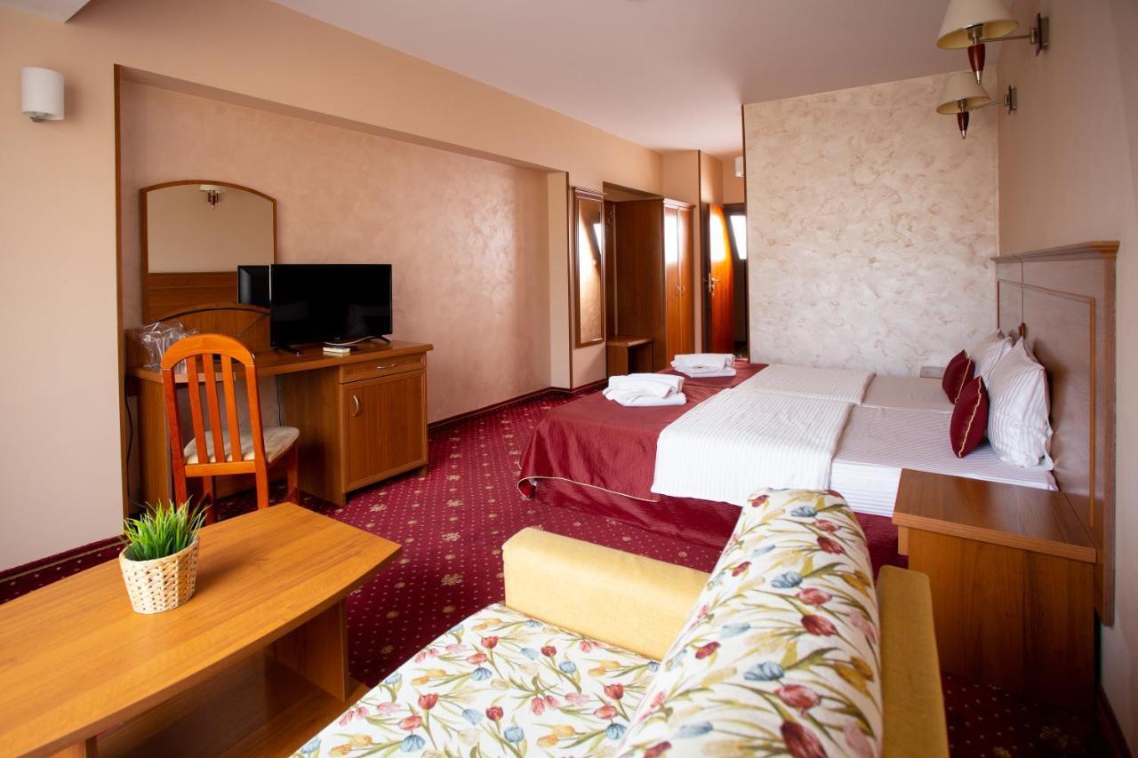 Contessa Hotel Shumen Bagian luar foto