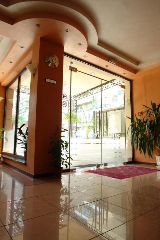 Contessa Hotel Shumen Bagian luar foto